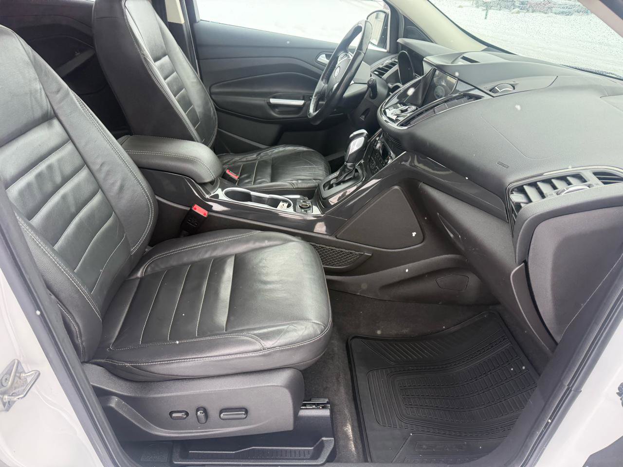 Used 2016 Ford Escape Titanium w/ Equipment Group 301A image 28