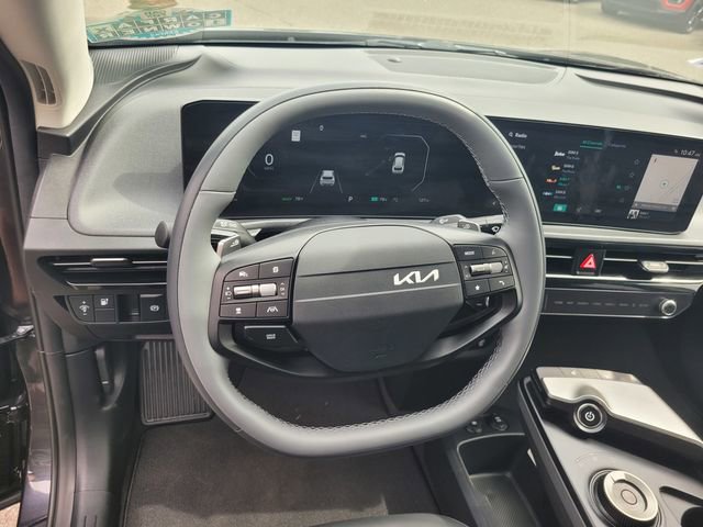 Used 2025 Kia EV6 Light w/ Light LR Technology Package image 30