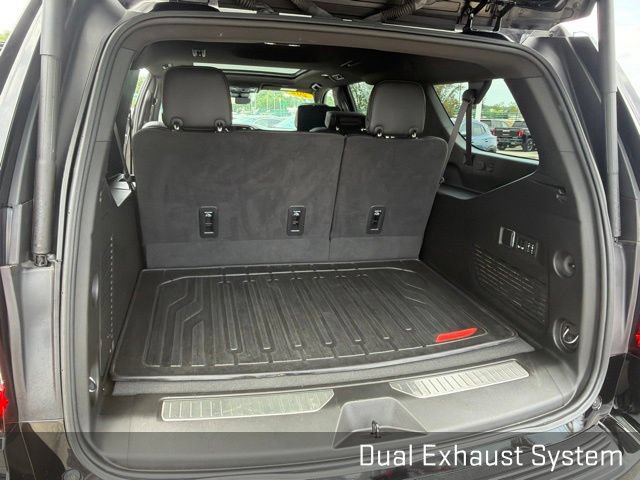 Used 2024 GMC Yukon XL Denali w/ Advanced Technology Package AWD/4WD image 30