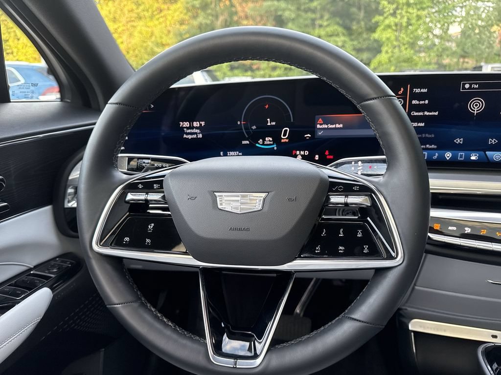 Used 2024 Cadillac Lyriq Sport AWD/4WD image 11