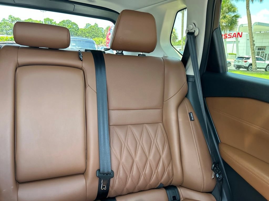 Certified 2024 Nissan Rogue Platinum FWD image 16