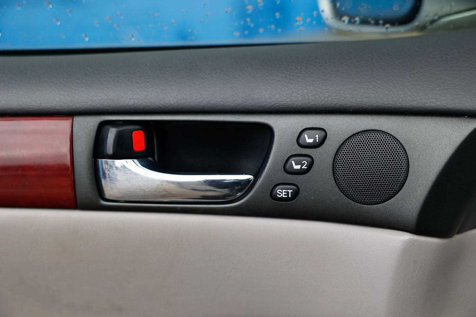 Used 2004 Lexus ES 330 w/ Premium Pkg FWD image 36