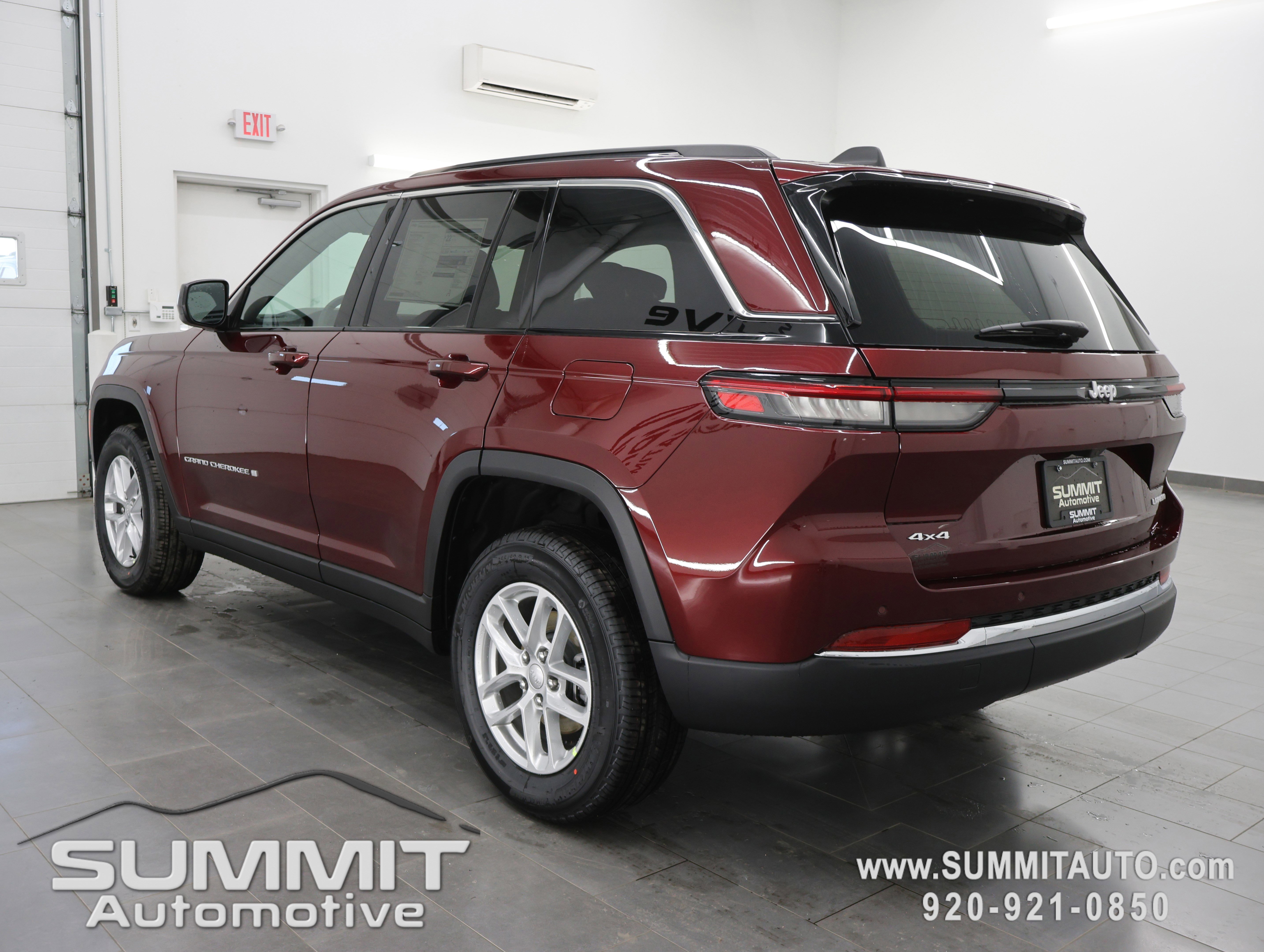 New 2026 Jeep Grand Cherokee Laredo X image 6