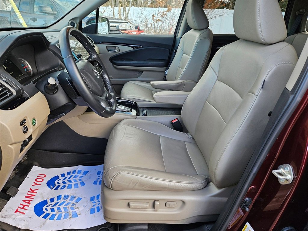 Used 2020 Honda Pilot Touring image 8