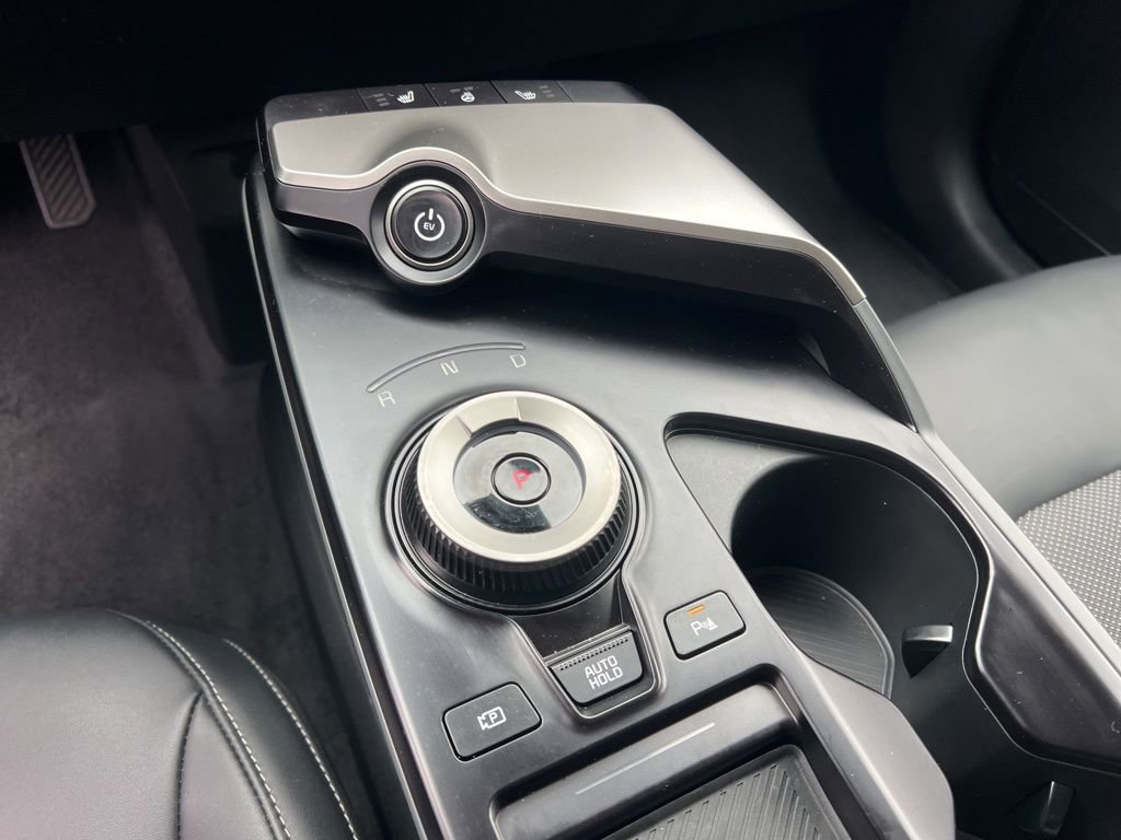 Certified 2025 Kia EV6 Light image 18