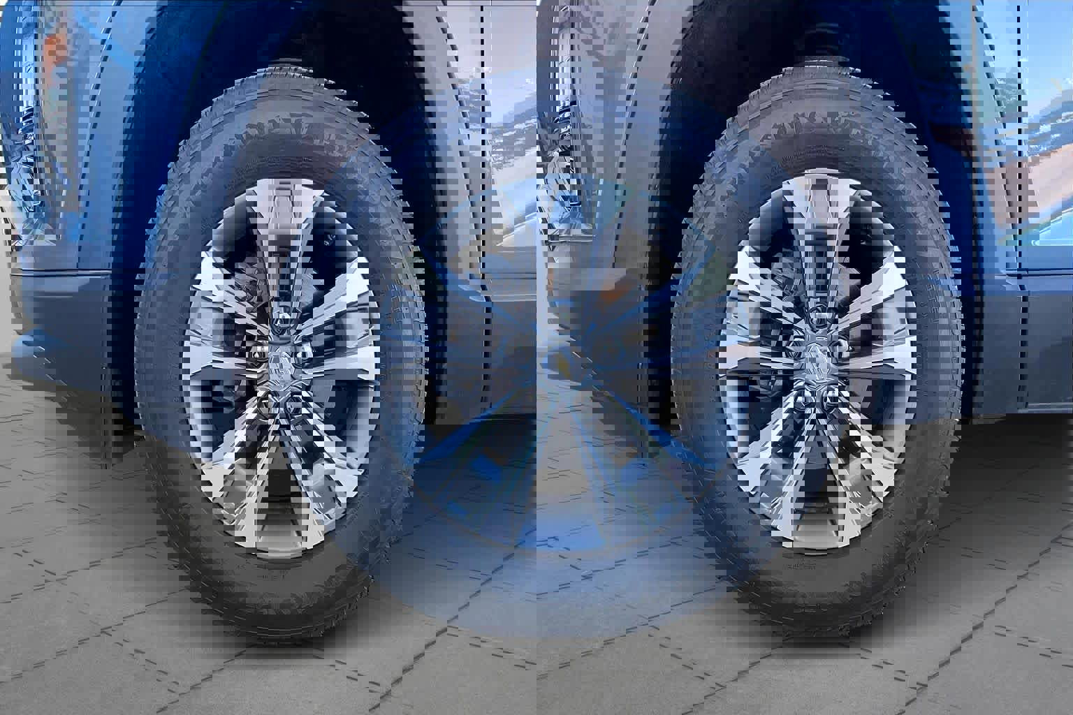 Certified 2025 Chevrolet Equinox LT w/ Convenience Package II image 10