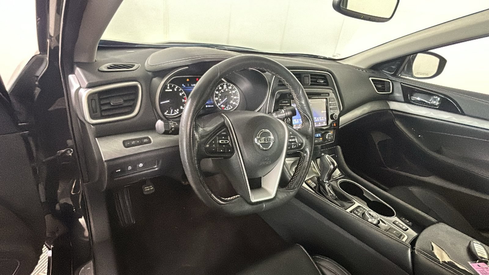 Used 2016 Nissan Maxima 3.5 SL FWD image 17