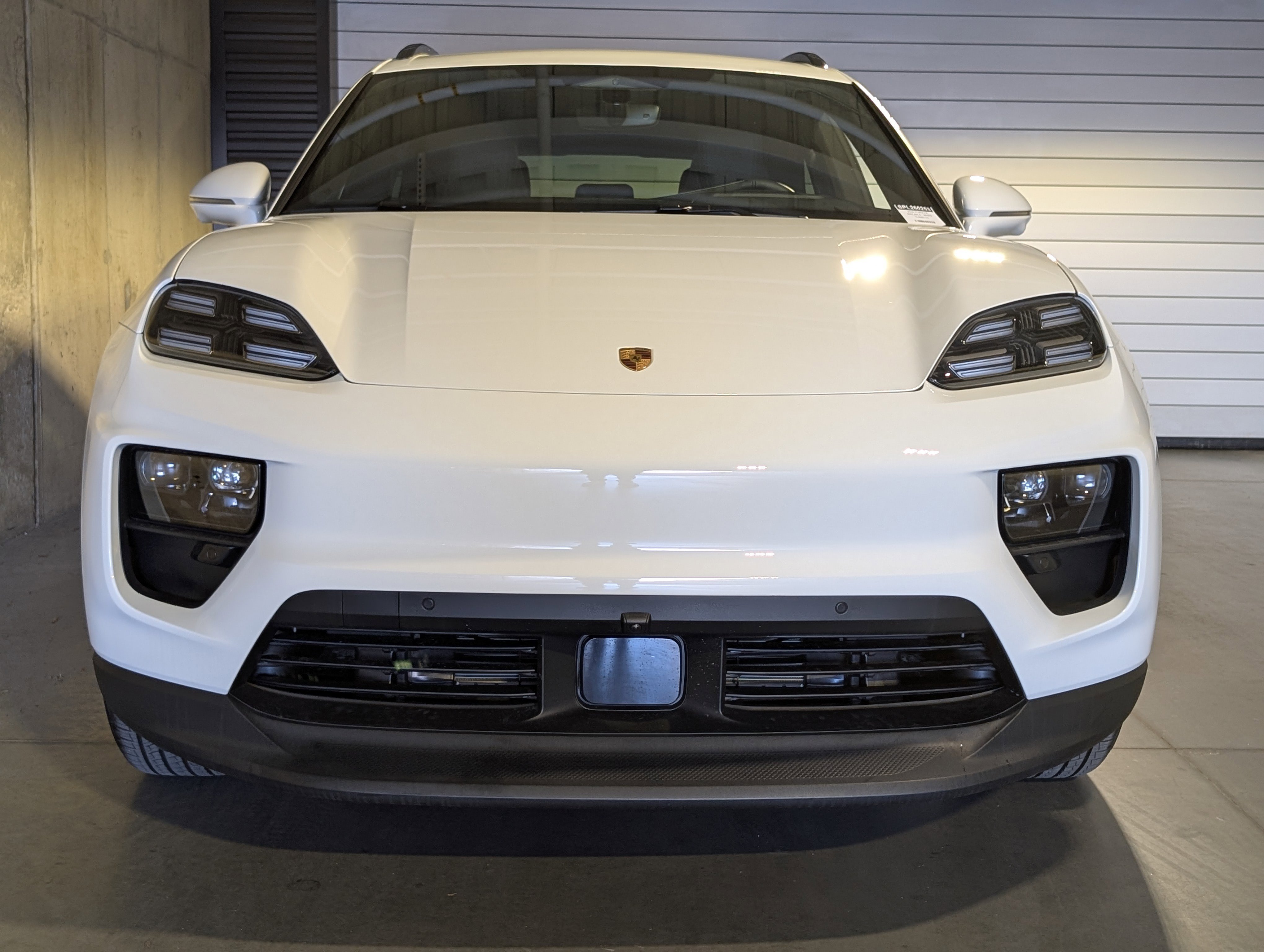 New 2026 Porsche Macan 4 Electric image 12