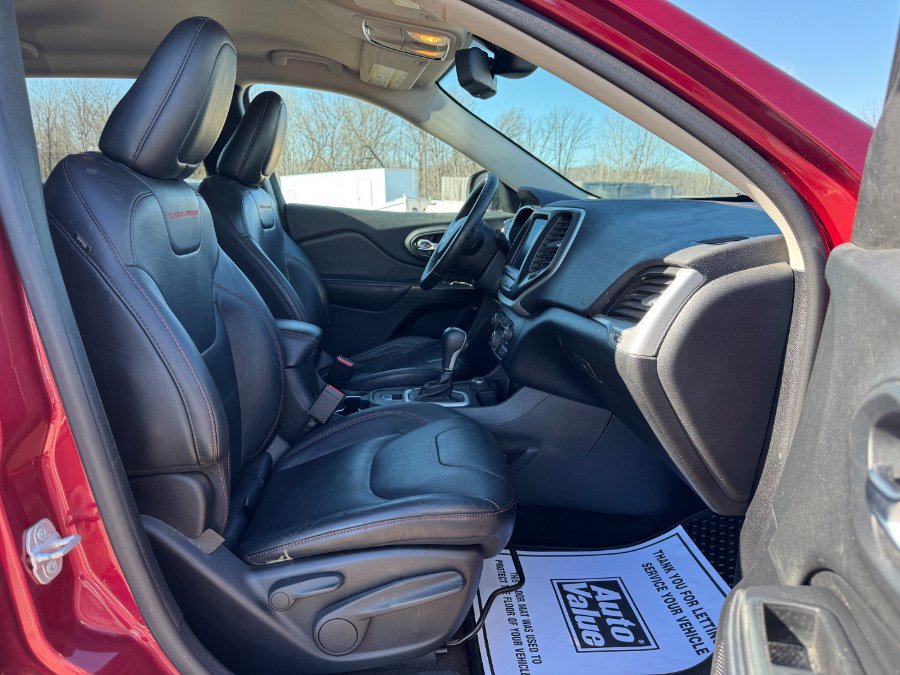 Used 2014 Jeep Cherokee Trailhawk w/ Leather Interior Group AWD/4WD image 19