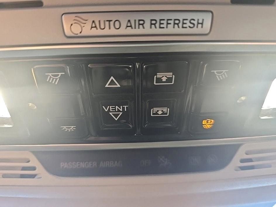 Used 2025 Lincoln Nautilus Reserve image 28