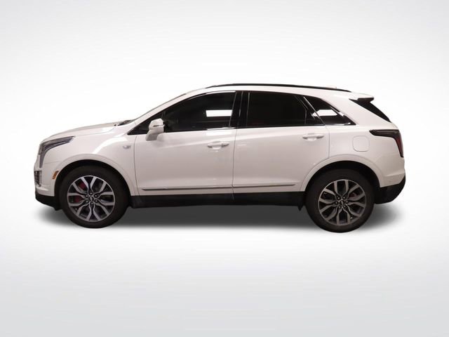 Certified 2023 Cadillac XT5 Sportv w/ Platinum Package AWD/4WD image 2