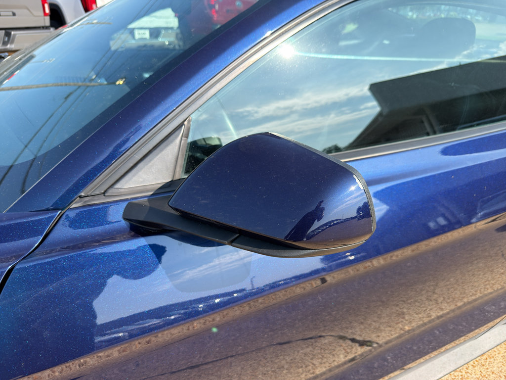 Used 2018 Ford Mustang Coupe RWD image 13