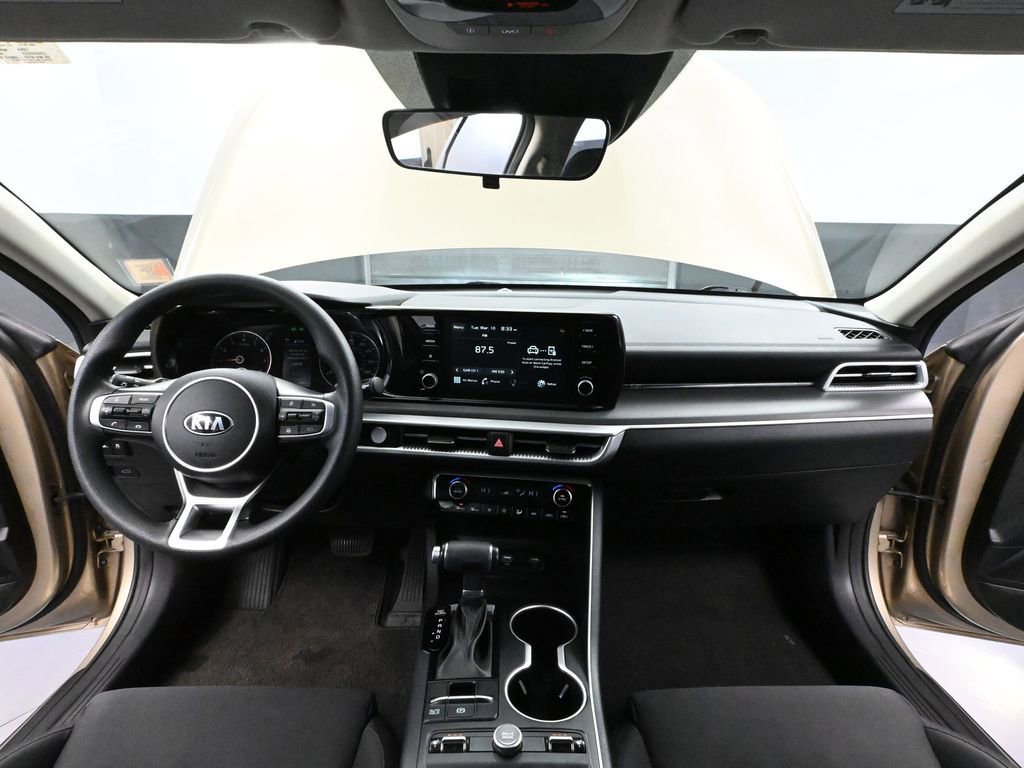 Used 2021 Kia K5 LXS image 24