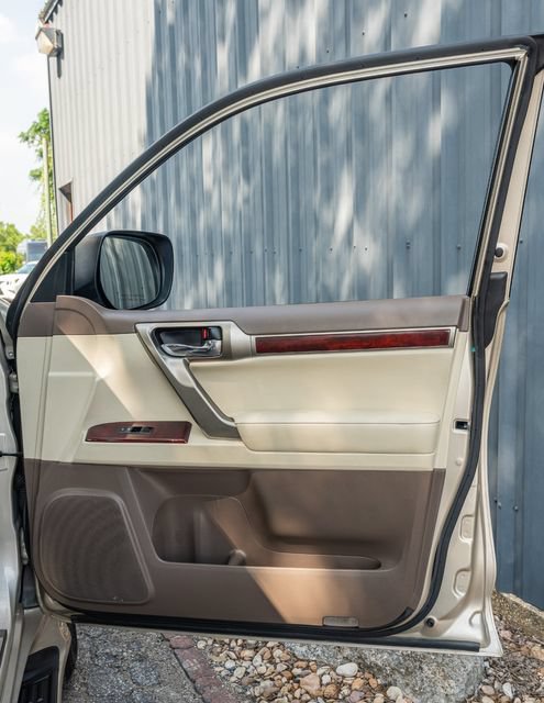 Used 2011 Lexus GX 460 Premium AWD/4WD image 43