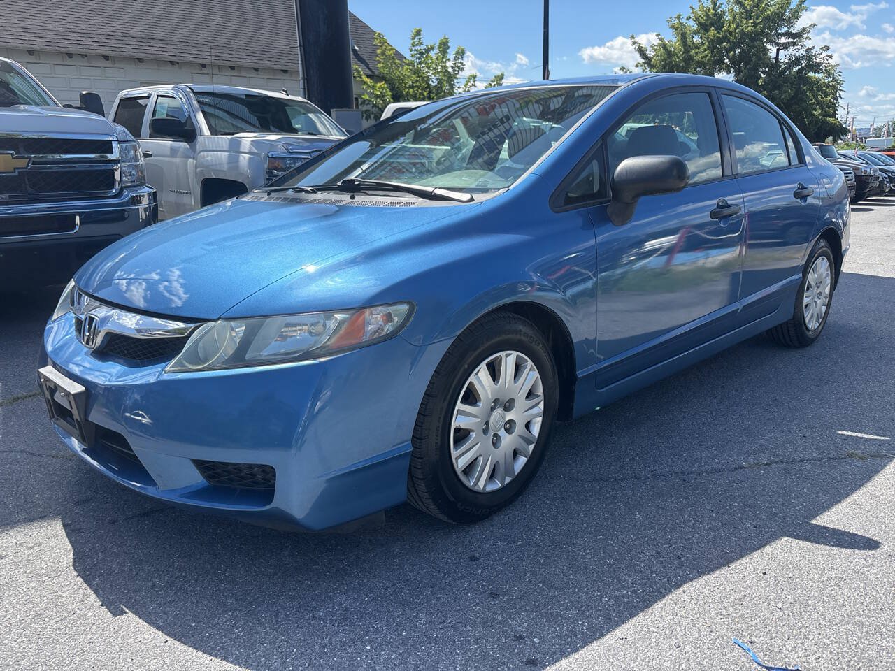 Used 2010 Honda Civic DX-VP image 1