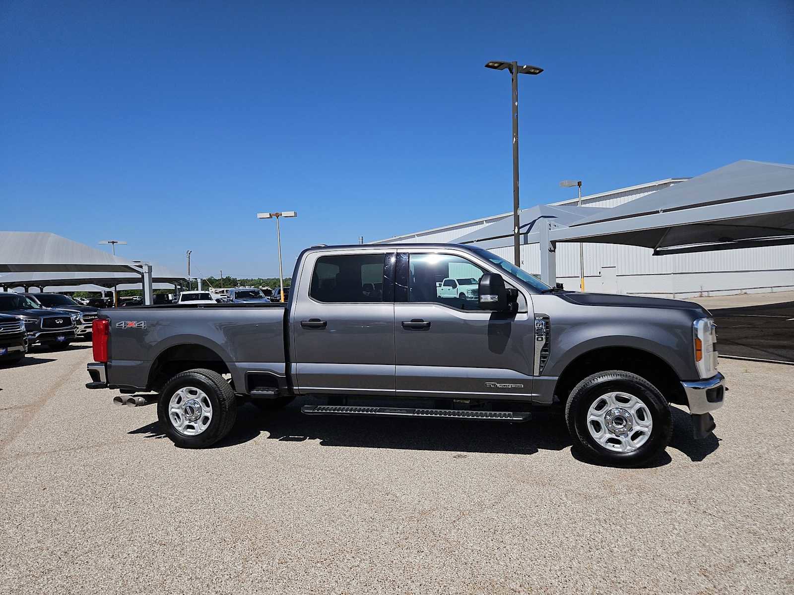 Used 2025 Ford F250 XLT AWD/4WD image 9