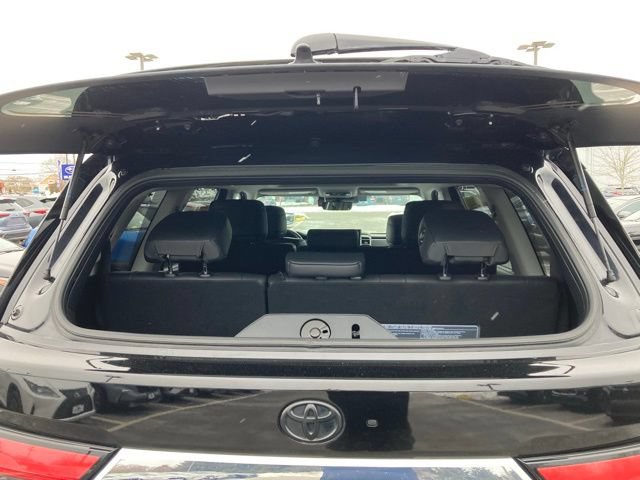 Certified 2024 Toyota Sequoia Limited AWD/4WD image 7