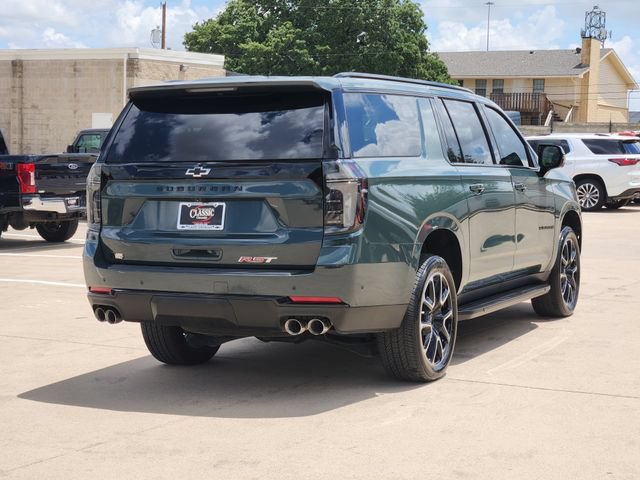 Used 2026 Chevrolet Suburban RST w/ Comfort Package RWD image 14
