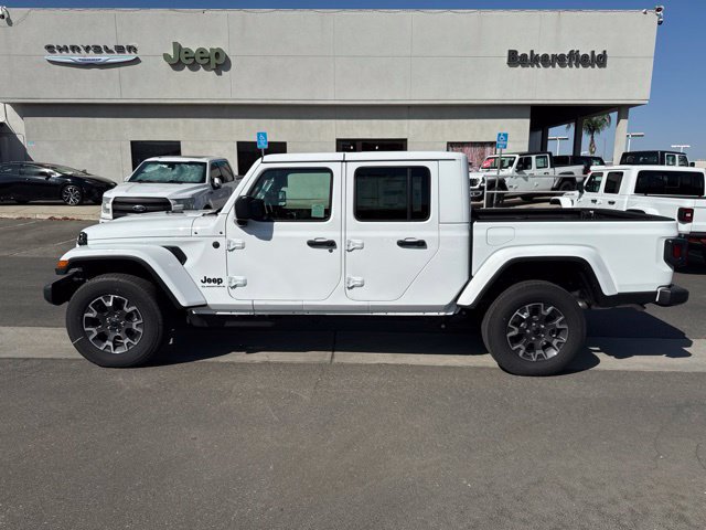 New 2026 Jeep Gladiator Sport AWD/4WD image 2