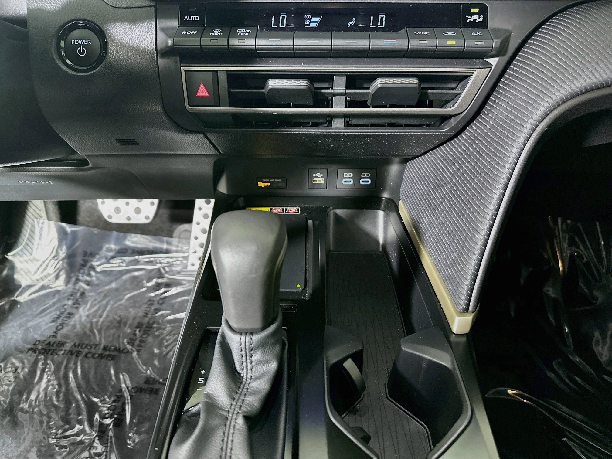 Used 2026 Toyota Camry SE FWD image 23