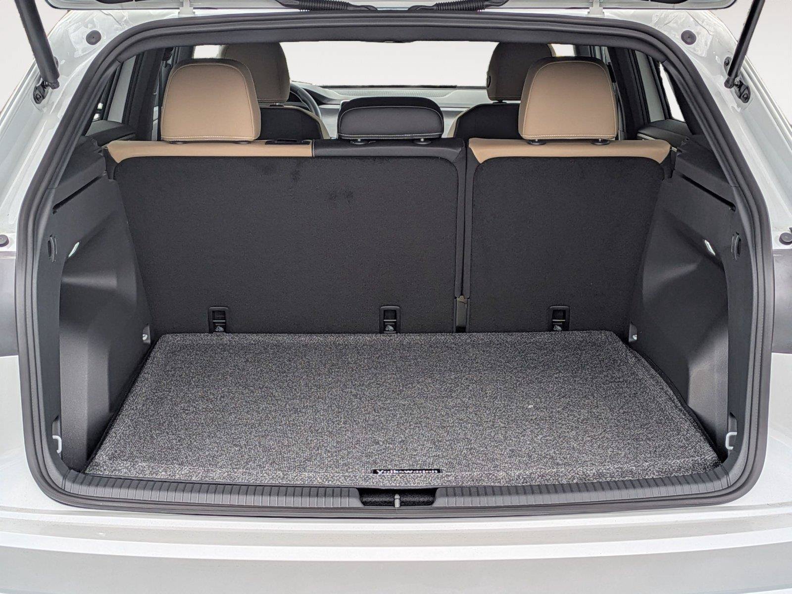 New 2026 Volkswagen Atlas Cross Sport SE AWD/4WD image 17