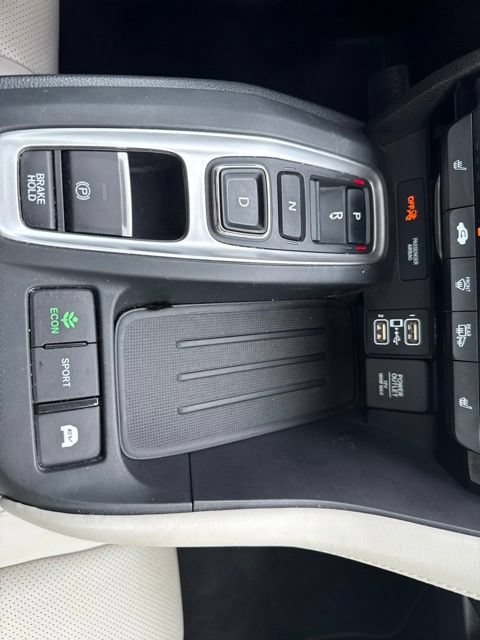 Used 2022 Honda Insight Touring image 18