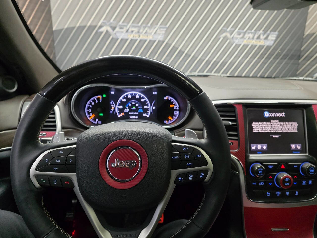 Used 2015 Jeep Grand Cherokee Overland w/ Advanced Technology Group image 17