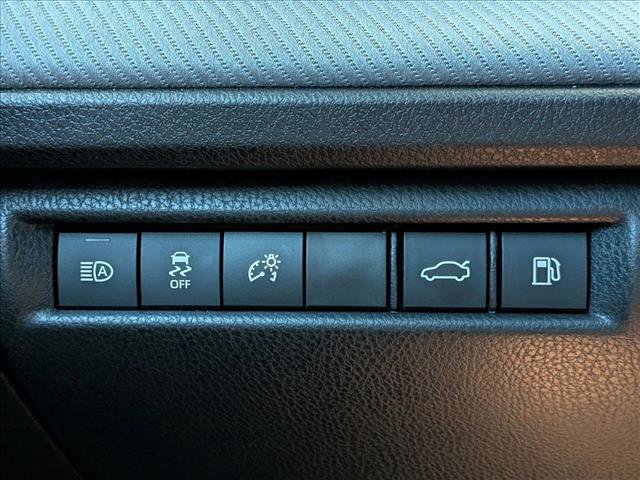 Used 2026 Toyota Camry SE FWD image 12