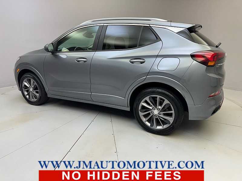 Used 2020 Buick Encore GX Select w/ Sport Touring Package AWD/4WD image 3