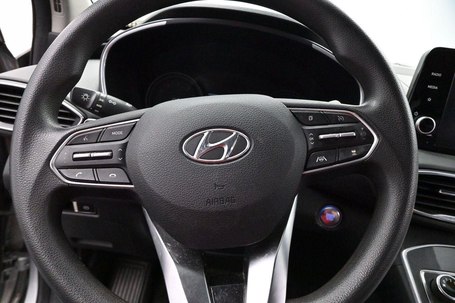Used 2021 Hyundai Santa Fe SEL FWD image 16