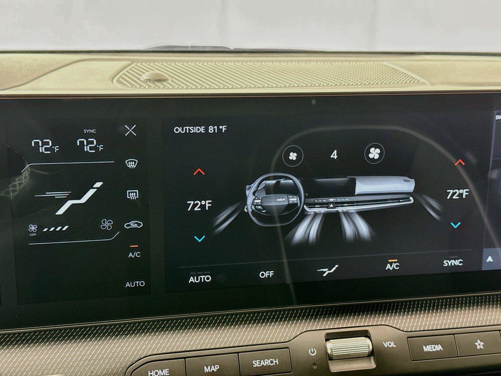 Used 2025 Kia K4 GT-Line w/ GT-Line Sunroof Package FWD image 25