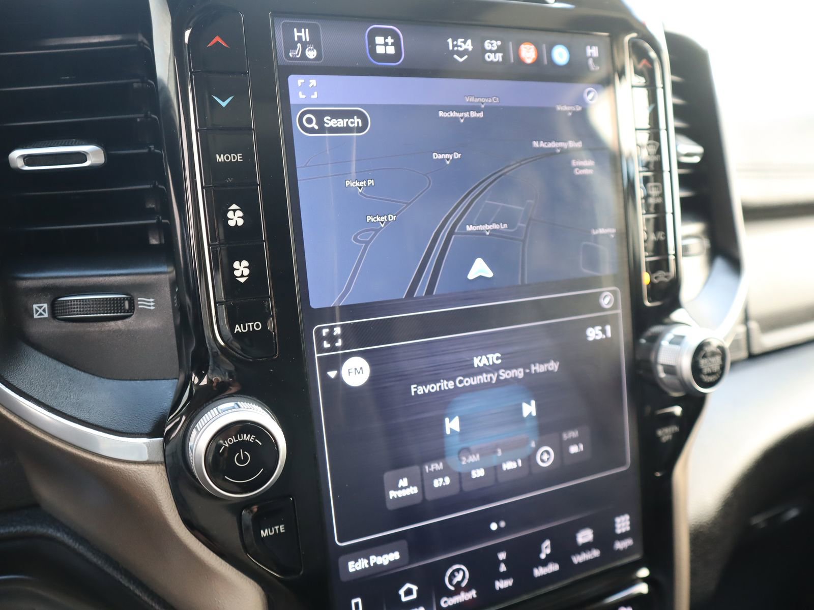 Used 2024 RAM 2500 Laramie w/ Cold Weather Group image 48