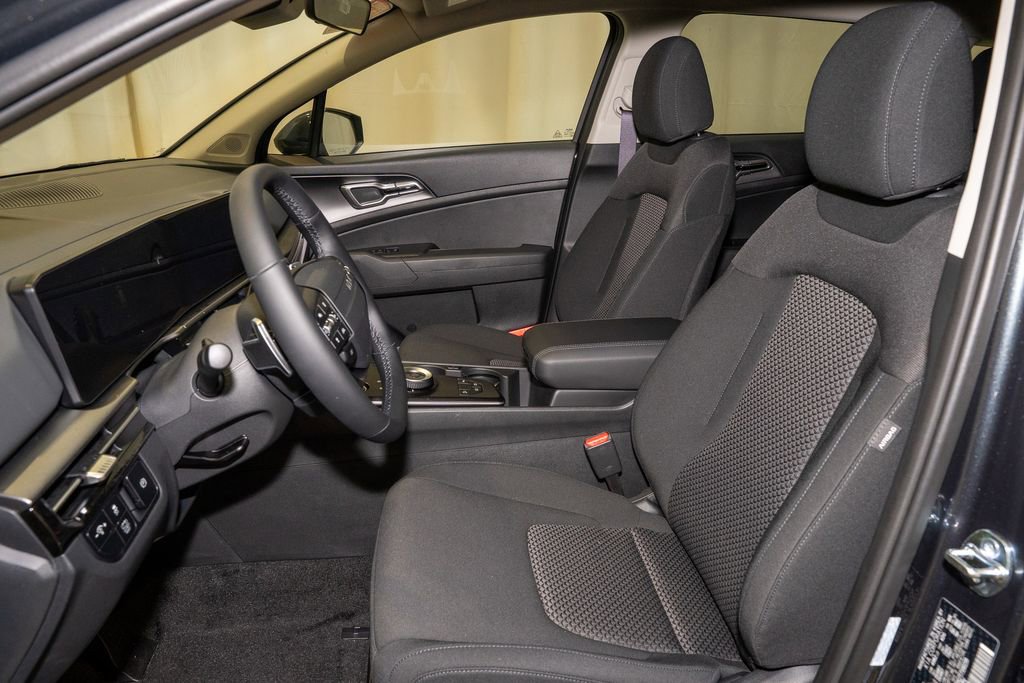 New 2026 Kia Sportage LX image 11