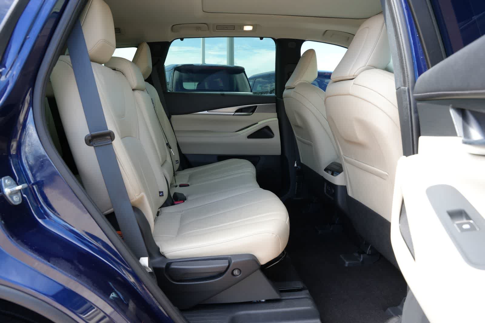 Certified 2023 INFINITI QX60 Luxe w/ Cargo Package AWD/4WD image 19
