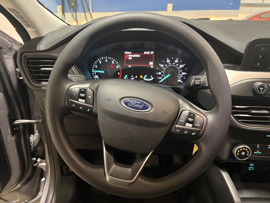 Used 2022 Ford Escape S image 10