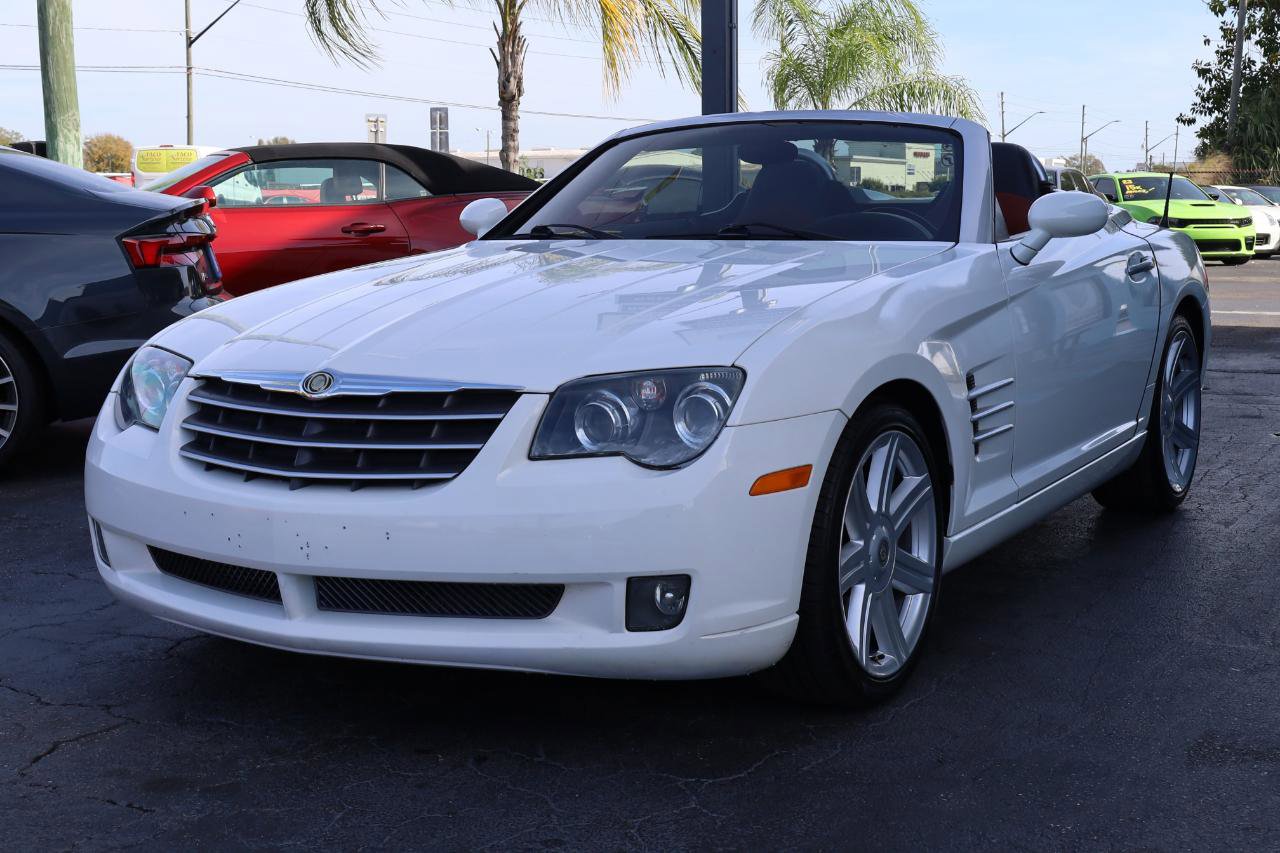 Used 2005 Chrysler Crossfire Limited image 2