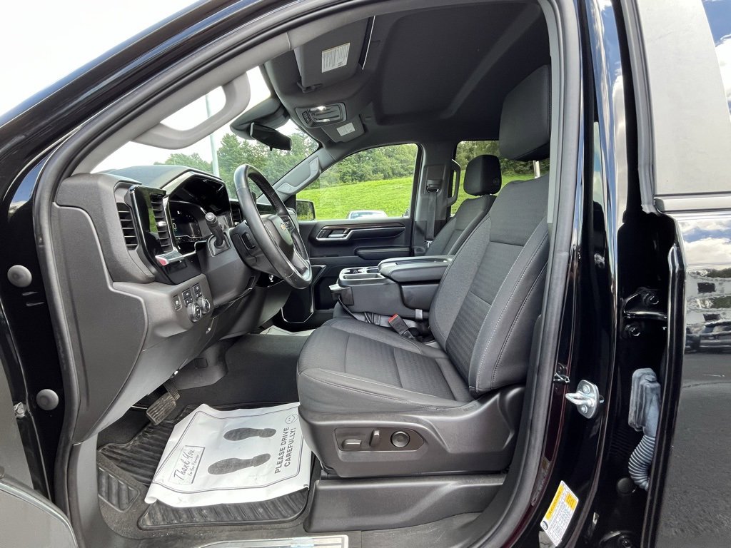 Used 2023 Chevrolet Silverado 1500 LT image 12