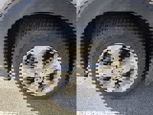 Used 2022 Honda HR-V LX image 9