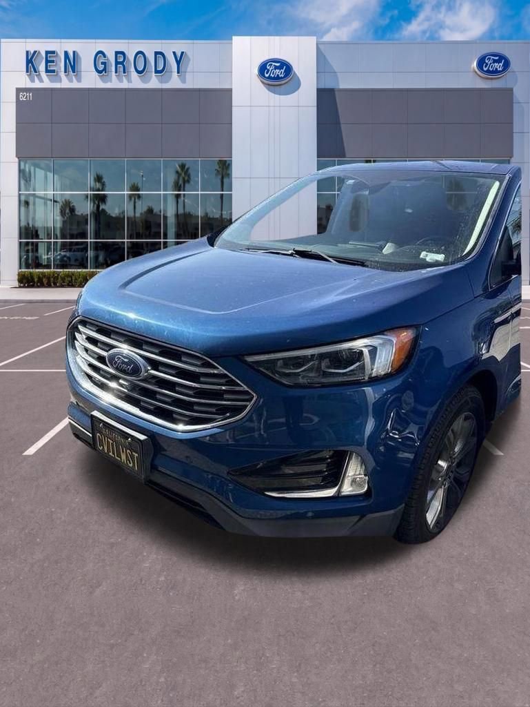 Used 2022 Ford Edge Titanium w/ Equipment Group 301A AWD/4WD image 18