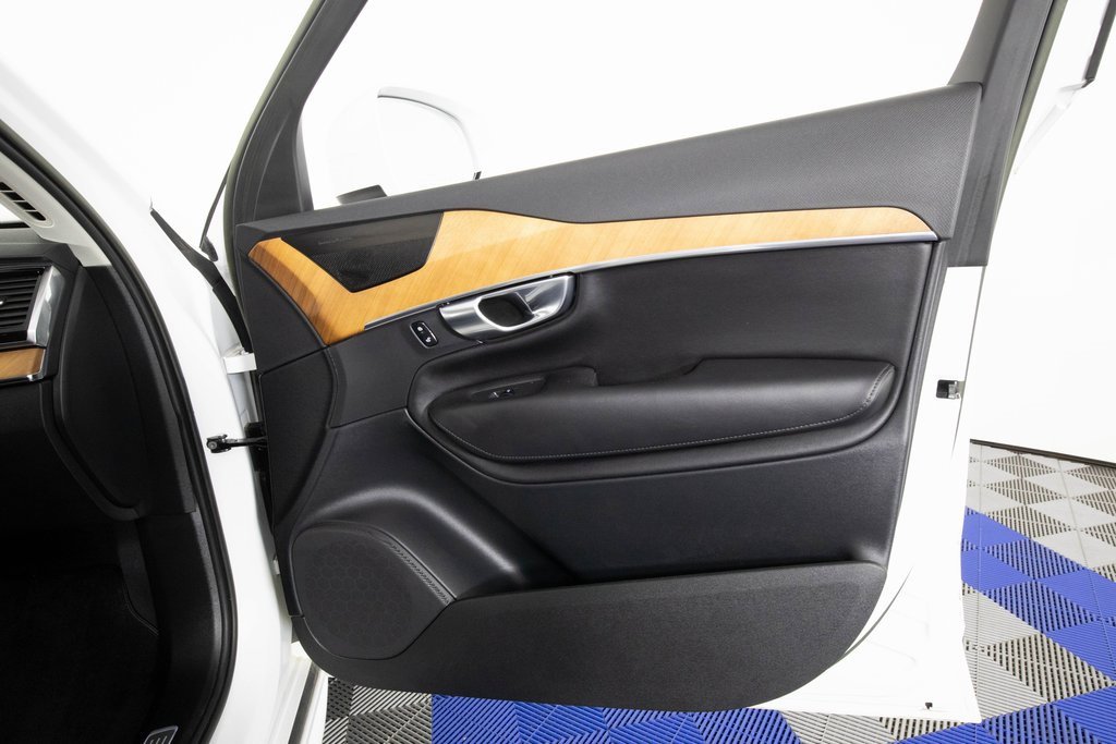 Used 2023 Volvo XC90 B6 Plus w/ Protection Package Premier image 19
