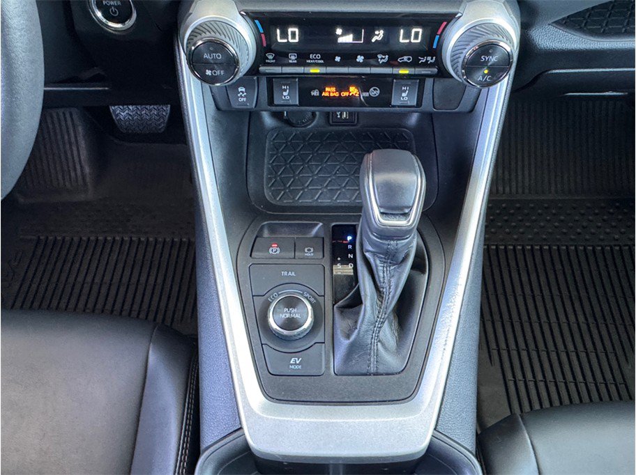 Used 2024 Toyota RAV4 XLE Premium w/ Weather Package AWD/4WD image 12