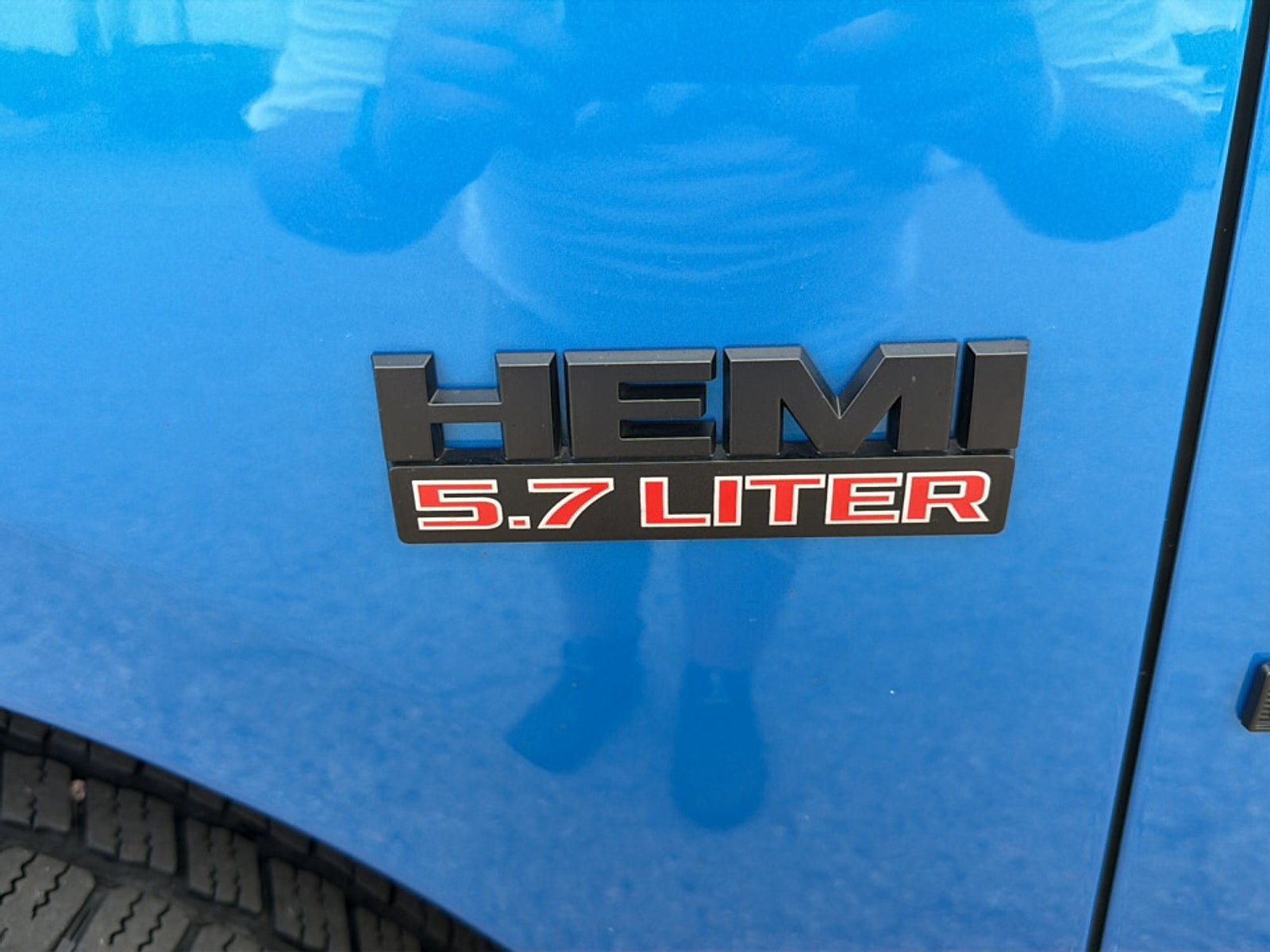 Used 2019 RAM 1500 Express w/ Hydro Blue Sport Package AWD/4WD image 9