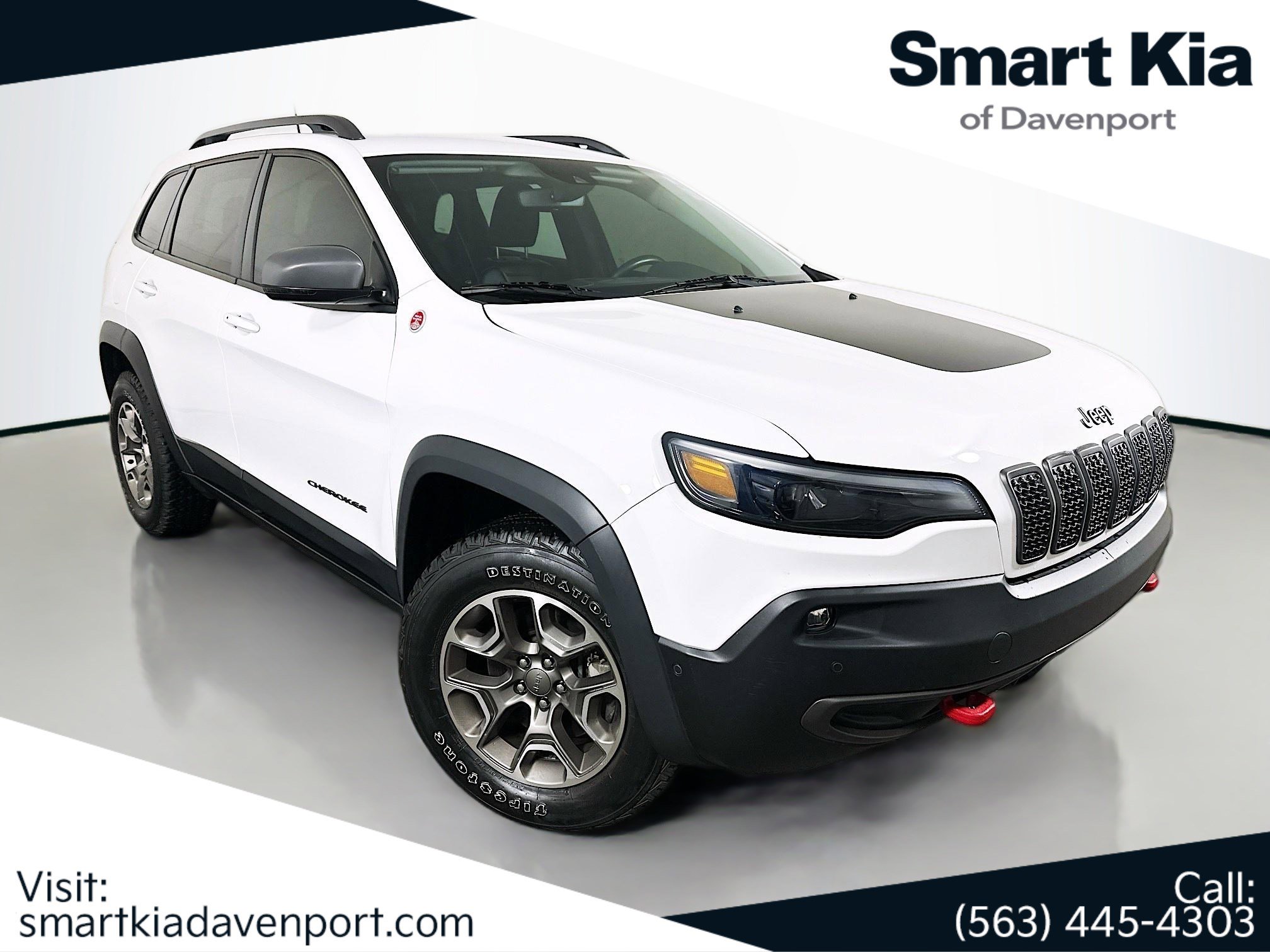 Used 2020 Jeep Cherokee Trailhawk w/ Technology Group AWD/4WD image 1