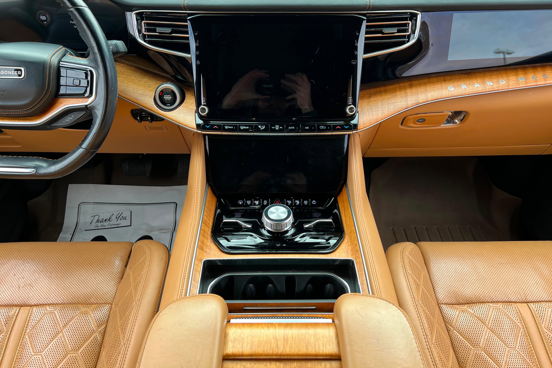 Used 2022 Jeep Grand Wagoneer Series III w/ HD Trailer Tow Package image 13