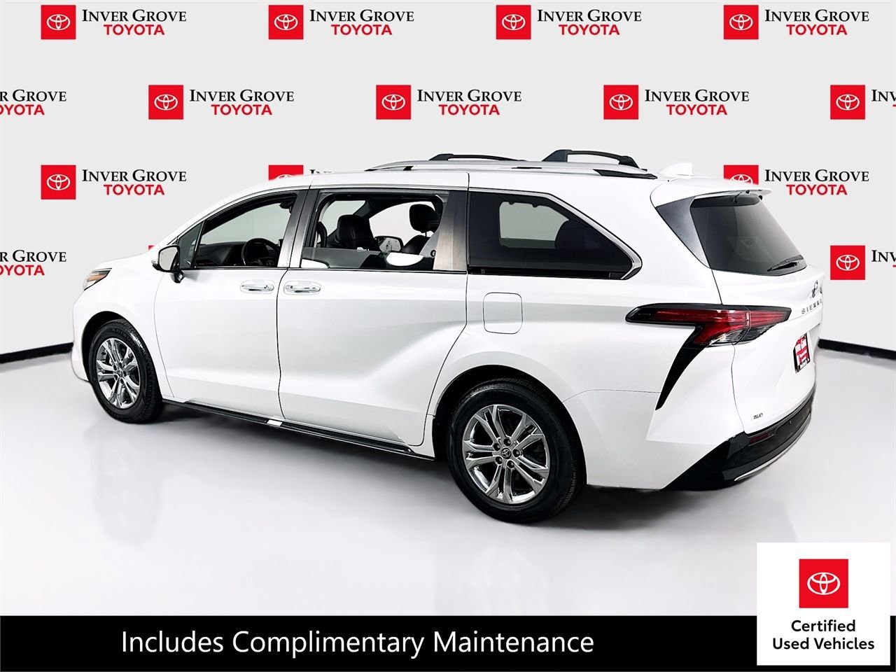 Certified 2022 Toyota Sienna Platinum image 7