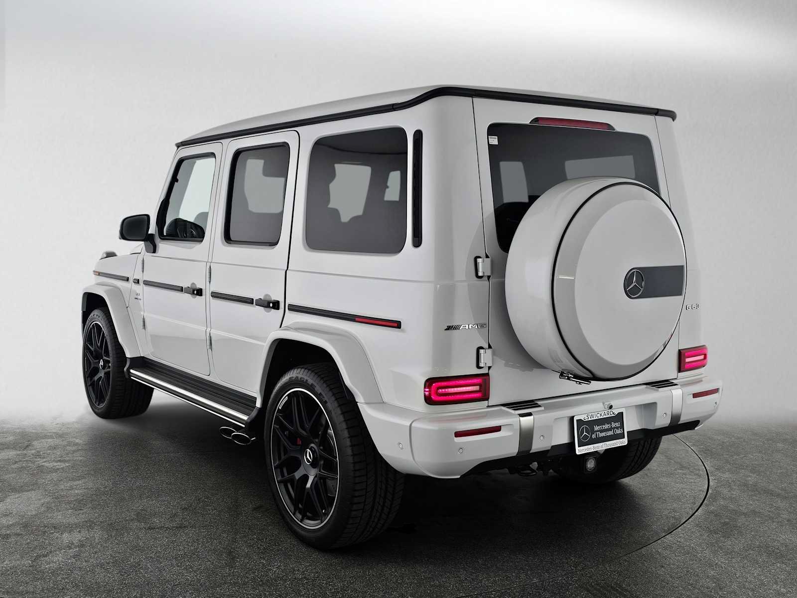 Used 2025 Mercedes-Benz G 63 AMG 4MATIC image 5
