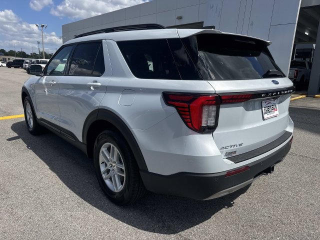 New 2026 Ford Explorer Active w/ Active Comfort Package RWD image 7