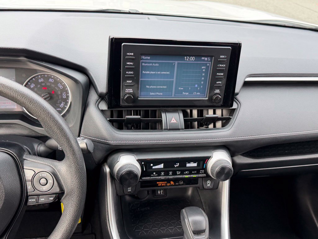 Used 2019 Toyota RAV4 LE w/ Carpet Mat Package AWD/4WD image 21