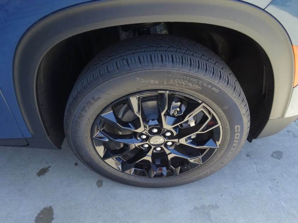 New 2026 Chevrolet Traverse LT w/ Midnight/Sport Edition FWD image 9