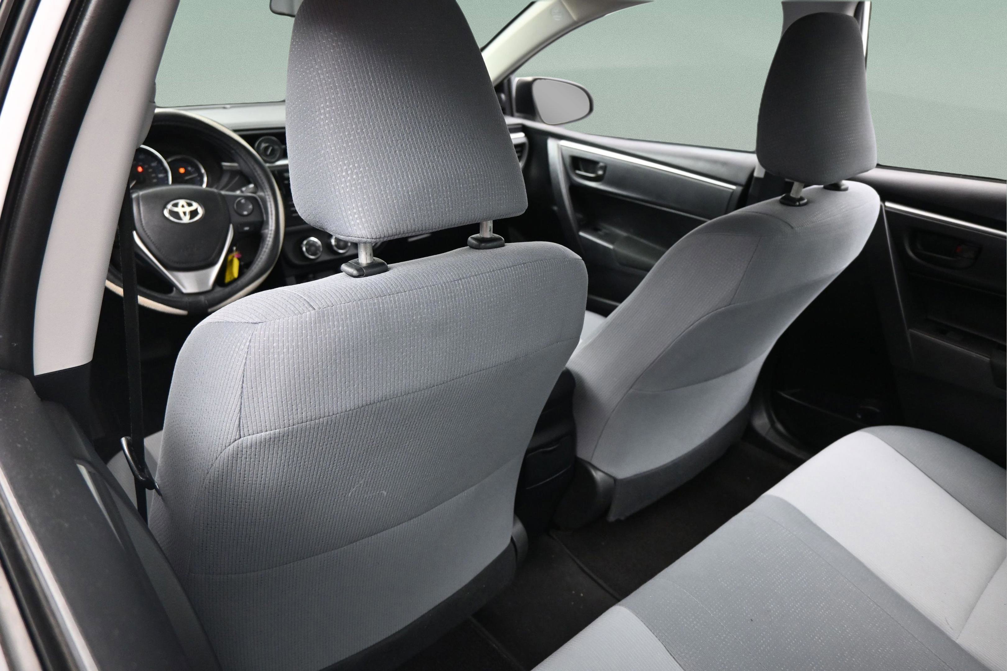 Used 2016 Toyota Corolla L FWD image 36